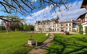 Chateau De Pourtales